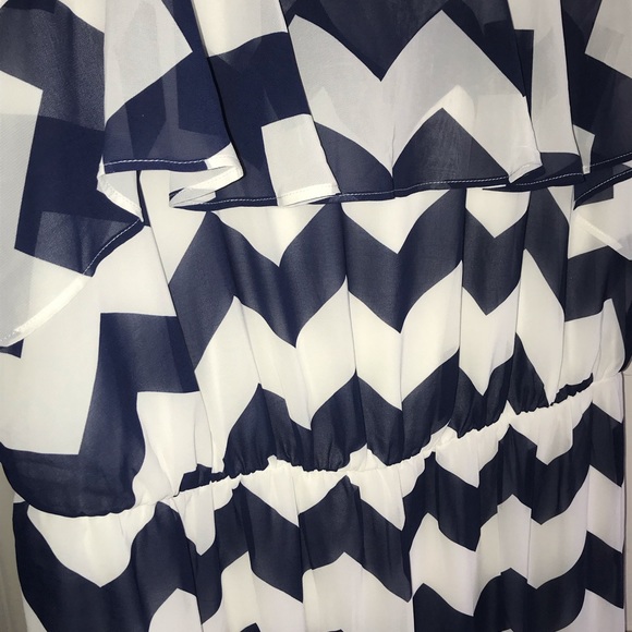 Chevron Maxi - Picture 2 of 3